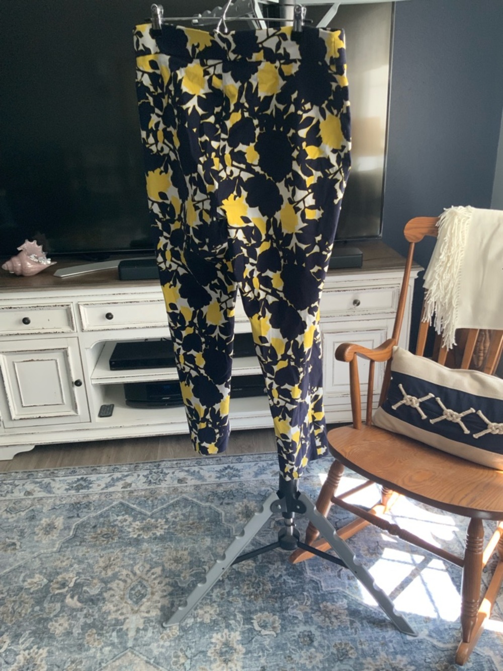 Floral Print Slim Ankle Pants in Yellow & Navy - Picture 2 of 2